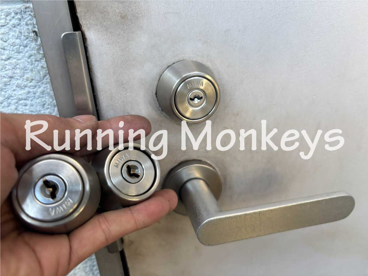 玄関鍵交換｜図師町